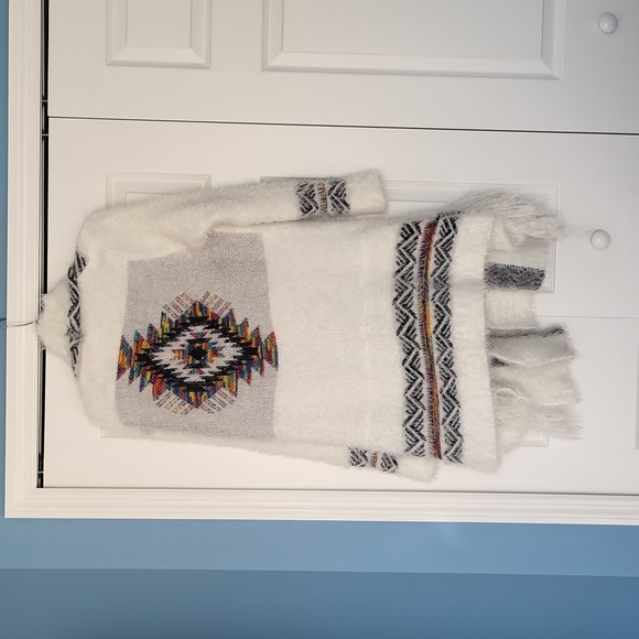 Aztec sweater - Picture 6 of 7